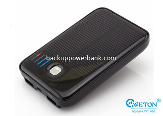China Black Solar Double USB Power Bank 5000mAh , Mobile Charging Power Bank External supplier