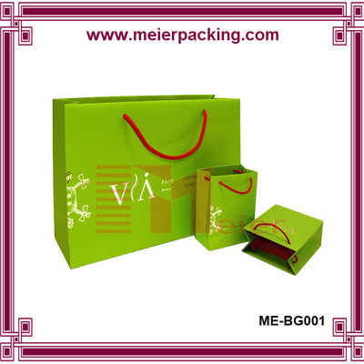 China Cosmetic paper packaging bag/Jewelry paper gift bag/Green printed shopping paper bag ME-BG001 supplier