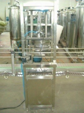 China customized 5 gallon / 19 L bucket water production line supplier