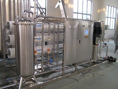 China Drinking Water Purification Plant Reverse Osmosis Water Treatment System Equipment/ Sea/River/Well Water Treatment supplier