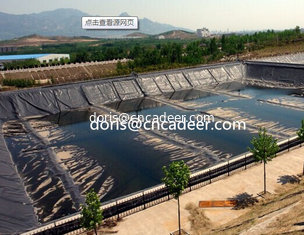 China Fish farm pond liner hdpe geomembrane low price pe black plastic rolls 1.5mm hdpe geomembrane supplier