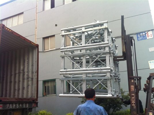 China 1000 kg × 2 Double Cage Industrial Elevators with Lifting Height 150m supplier