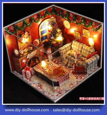 China Diy wooden dollhouse mini glass dollhouse miniature room box model building cottage TW8 supplier