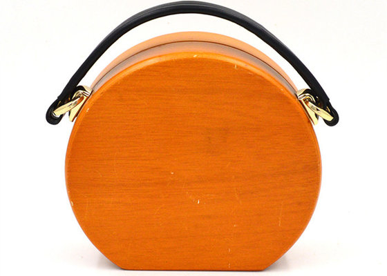 China High Level Round Wooden Clutch Bag With O Shape Chain 20 * 15 * 7cm supplier