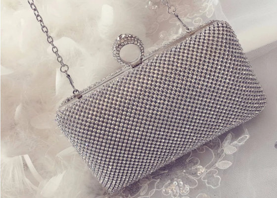 China Stunning Silver Mesh Clutch Purse Metal Rhinestone And Ring Closure supplier