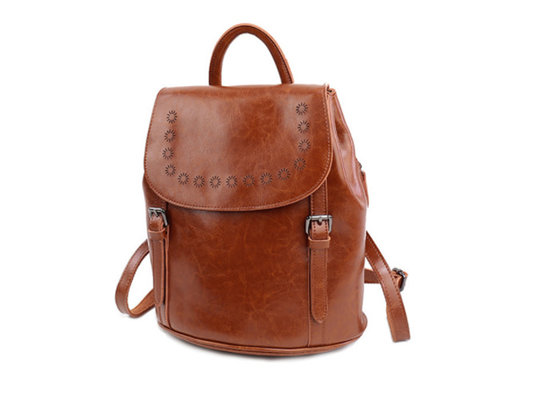 China Retro Oil Wax Double Shoulder Bag , Fashionable Bucket Type Student Travel Backpack supplier
