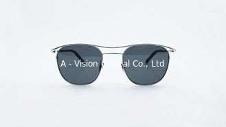 China Fashion double bridge titanium Sunglasses super light for Men Women Driving Daily UV 400 protection supplier