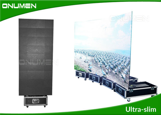 China Ultra Slim Waterproof LED Totem Outdoor Display Screens For Theme Park supplier
