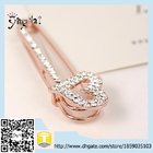Heart Hollow Plating Rhinestone Brooches for Women Brooch Pins Jewelry Wedding Decoration