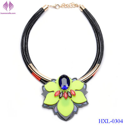 China Factory direct imitation jewelry flower statement necklace supplier