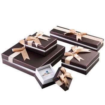 China Stylish Design Cardboard Jewelry Gift Boxes With Bow Velvet Foam Insert supplier