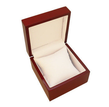 China Christmas Matte Jewelry Wooden Box Offset Printing For Chain / Bracelet Packaging supplier