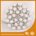 Best Antique Jewelry Handmade Metal Brooches , White Pearl Brooches for sale