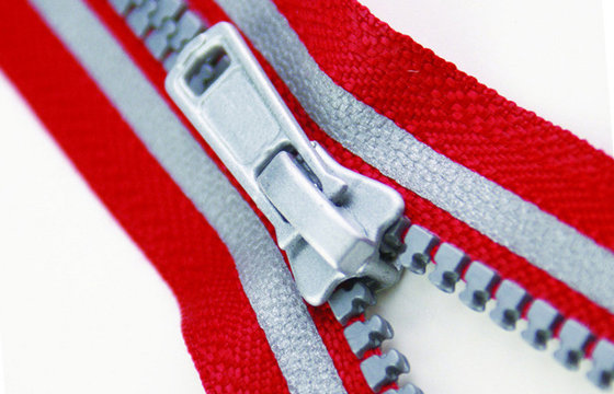 China Fashion 5# Red And Gray Plastic Reflective Zipper apparel, luggage accessories supplier