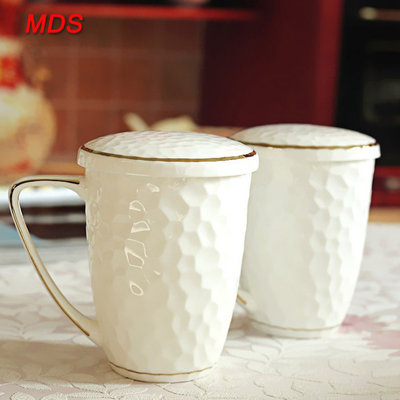 Creative water cube embossed bone china mug with gold rim and lid