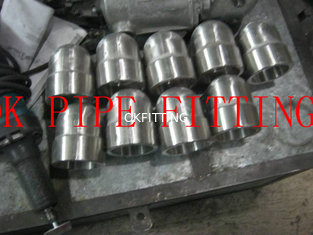 China Forged Carbon Steel Fittings Design/Dimensions conform to ASME B16.11 supplier