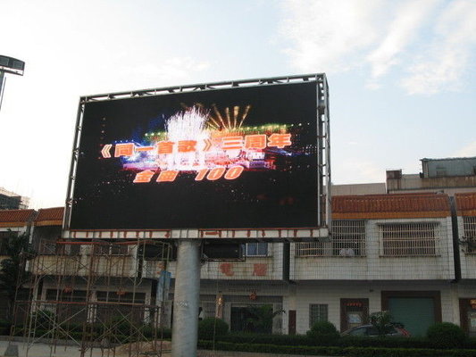 China High Resolution Outdoor Digital Signage / Led Display Signage 192*192mm supplier