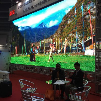 China IP68 P6 Led Billboard Signs , Waterproof Outdoor LED Display Boards supplier