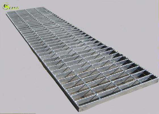 China Serrated Bar Steel Grid Drainage Gutter Grates Metal Outdoor  Trench Drain Cover supplier
