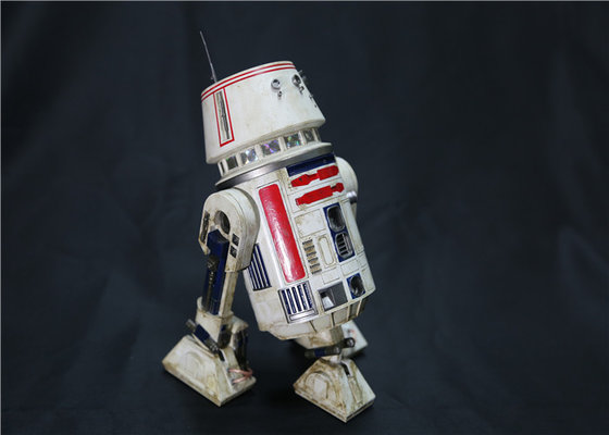 China White Color Star Wars Robot Toy Movable For Collection High Realistic supplier