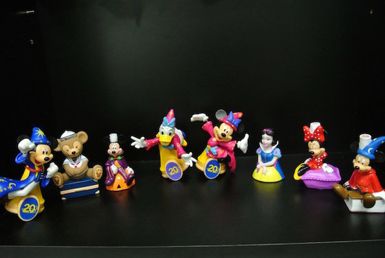 China Straw Figures Collectible Vinyl Toys For Kids Water Bottle Disneyland Style supplier