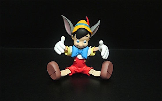 China 90 - 95 Degree Pinocchio Little Collectible Toys With Disney Logo Customized Color supplier