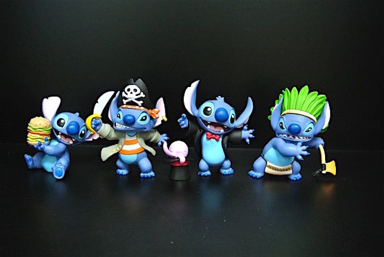 China Magician Style Lilo And Stitch Action Figures With Disney Logo 8*7*5c supplier