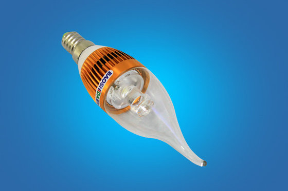 E27 Aluminum LED Candle Bulbs Epistar Chip With PC Cover