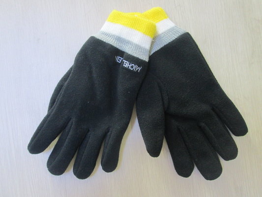 China Winter gloves for Men and Woven Robbin Cuff--Fleece Glove--Polyester glove-Embroider Logo supplier