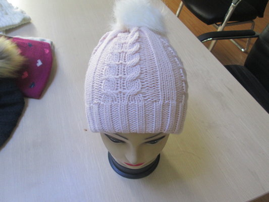 China Acrylic Hat for Ladies and Girls--Cross Hawse--Outside and Winter--Double Layer supplier