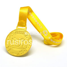 China Manufacturers directly customize gold round medals, custom gold square medals, with webbing supplier