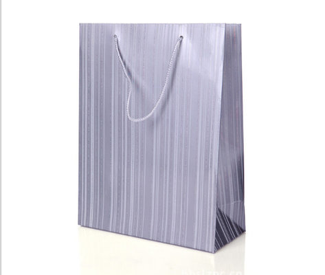 China Laser Paper Gift Bags, Fashion Handbags, Clothes Bags, Cosmetic Bags, Laser Bags Customized supplier