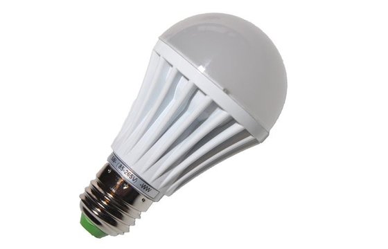 China 500lm 5Watt COB E27 LED Light Bulb 2700K - 3000K CCT , Commercial E27 Led Lamp AC85V - 135V supplier