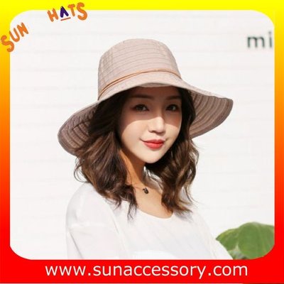 China AK17592 fashion Wide brim sunny beach foldable summer straw hats for womens in stock , promotion cheap hats . supplier