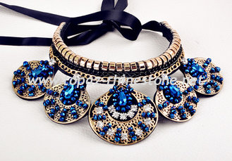 TP-N4  Rhinestone Statement Chunky Collar Necklace Short necklace