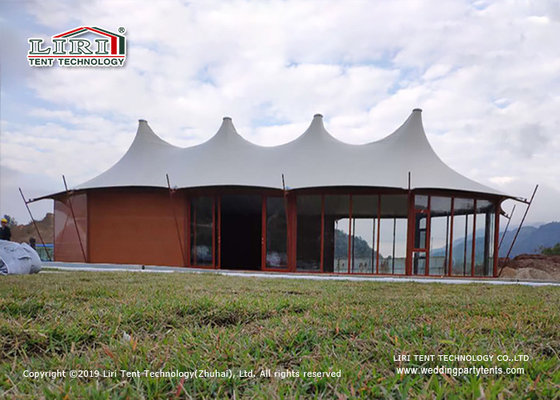 China Customized Steel Frame Luxury Glamping Safari Tent For Outside Hotel supplier