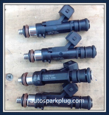 China Flow Matched Fuel injection 0280158107 fit for LADA Cars , Metal Bosch High Performance Fuel Injectors supplier