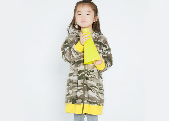 China Free Size Girls Polar Fleece Jacket , Children Girls Clothes Allover Camouflage Printed supplier