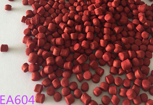 China Film , Pipe Additive Masterbatch 180 ℃ Heat 5-6 Light Color Masterbatch supplier