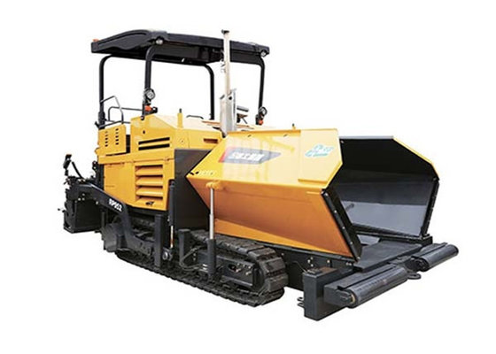 China 140kw Engine Mechanical Assembling Screed Asphalt Paving Machine With Gas Heating supplier