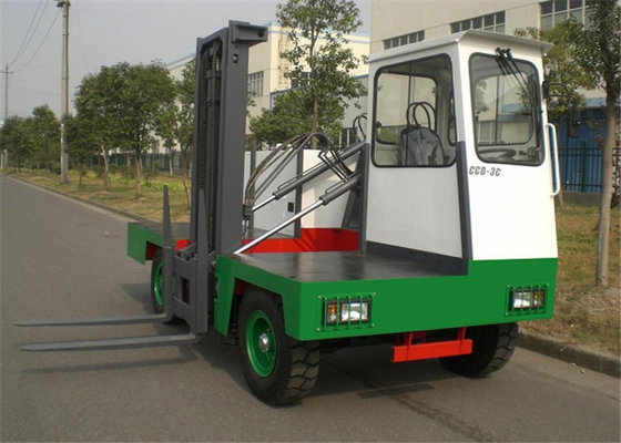China Material Handling Diesel Side Loader Forklift Truck For Warehouse / Sea Port supplier