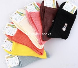 China embroidery socks supplier