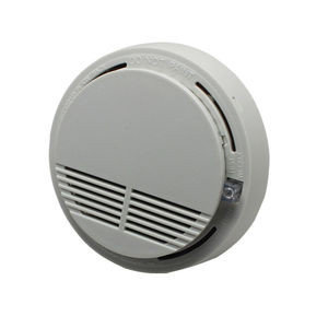 China Photoelectronic Smoke Detector (9V/12Voptional) with ceiling mount supplier