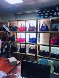 Guangzhou Monisa Clothing&handbag Trading Co., Ltd