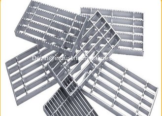 China Outdoor Grate Sidewalk Drainage Grating Cover Plate Catwalk Steel Grating supplier