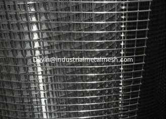 China 9gauge Pvc Coated Welded Wire Mesh 1x30meter Rolls supplier