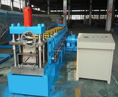China Z Purlin Forming Machine With 18 Roll Stations, Steel Z Purlin Roll Forming Machine supplier