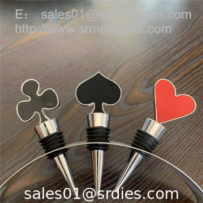 Customized metal wine bottle stopper with enamel poker design supplier