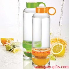 China Lemon Cup Easy Citrus Juice Source Vitality Water Bottle Fruit Cup Healthy Hot selling New supplier