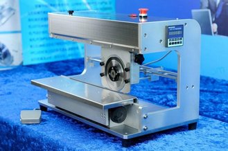 China PCB Depaneling Machine For PCB Assembly SMT Machinery With Safe Sensor supplier